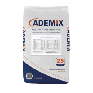 ADEMIX BROILER STARTER 25 kg bag, a supplement for initial growth of broiler chickens in the starter phase.