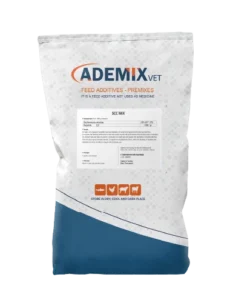 SACC MIX feed additive bag, 25 kg, a yeast-based probiotic supplement for improving animal digestion.